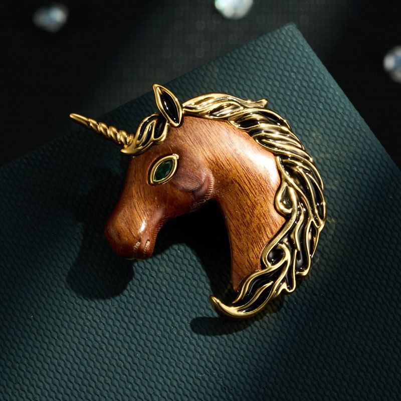 High-end Vintage Wood Grain Unicorn Brooch, A Perfect Choice For A Forest-themed Gift, Exquisite Three-dimensional Clothing Pin, Corsage.