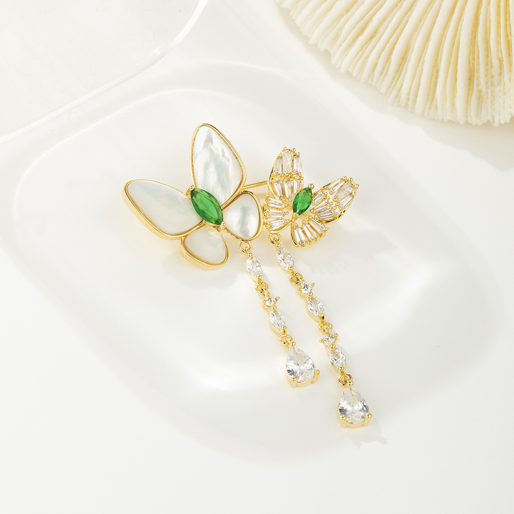 High-end Natural Mother-of-pearl Butterfly Tassel Brooch, Copper Alloy With Zircon Inlay, Fashionable And Elegant Pin Style For Women.